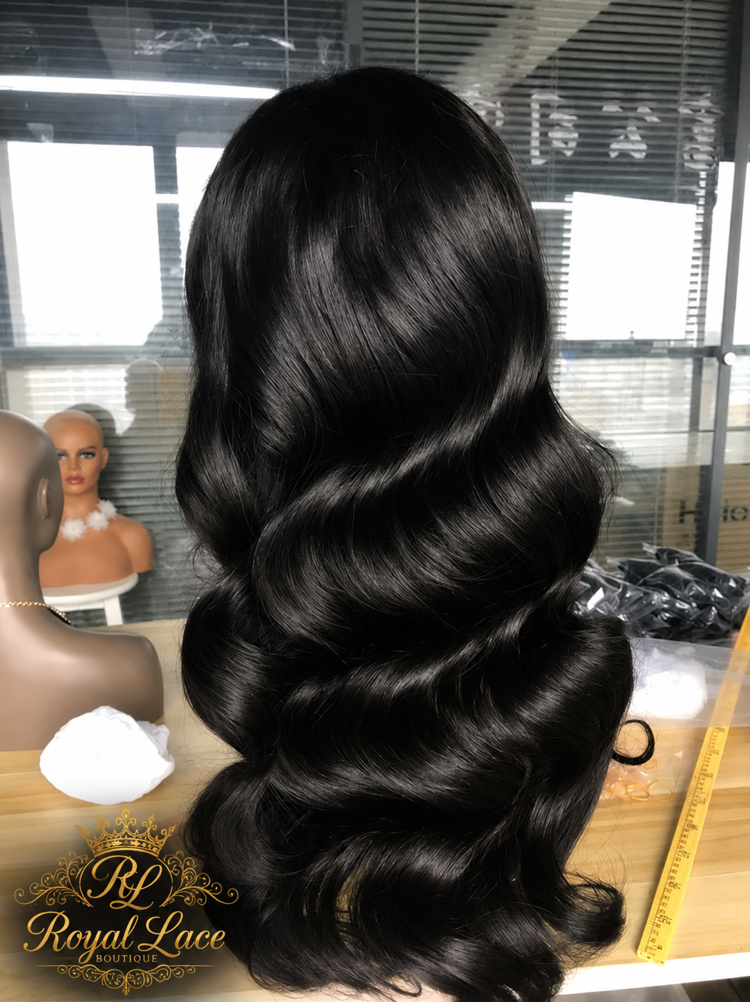 Perruque en cheveux humains ondulés, 180%, avec lace frontale transparente HD 13x4 HD